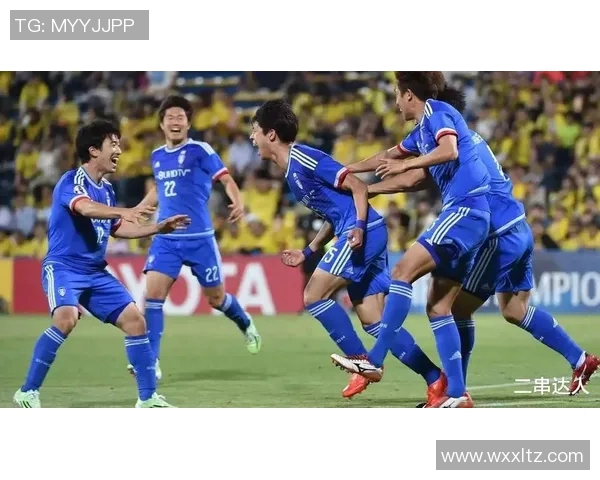 日本男足巨星引领亚洲绿茵新风潮激励新一代足球梦想